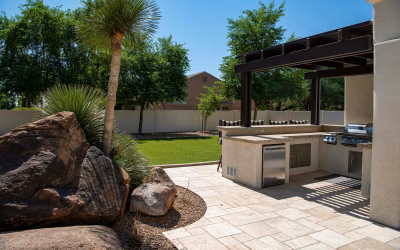 Outdoor Kitchens & BBQ Islands